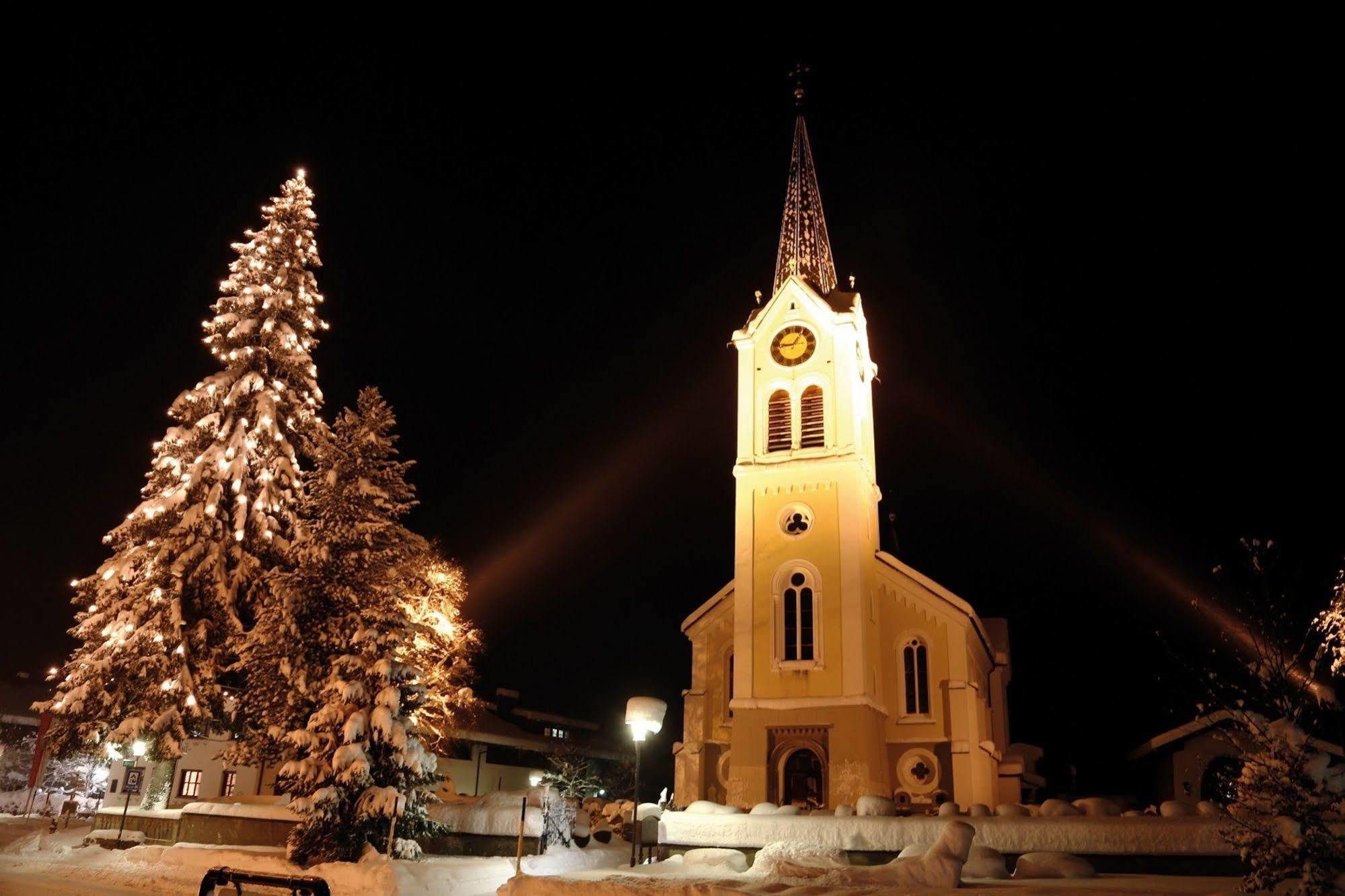 Alpen Select Lodge Kleinwalsertal リーツラーン エクステリア 写真