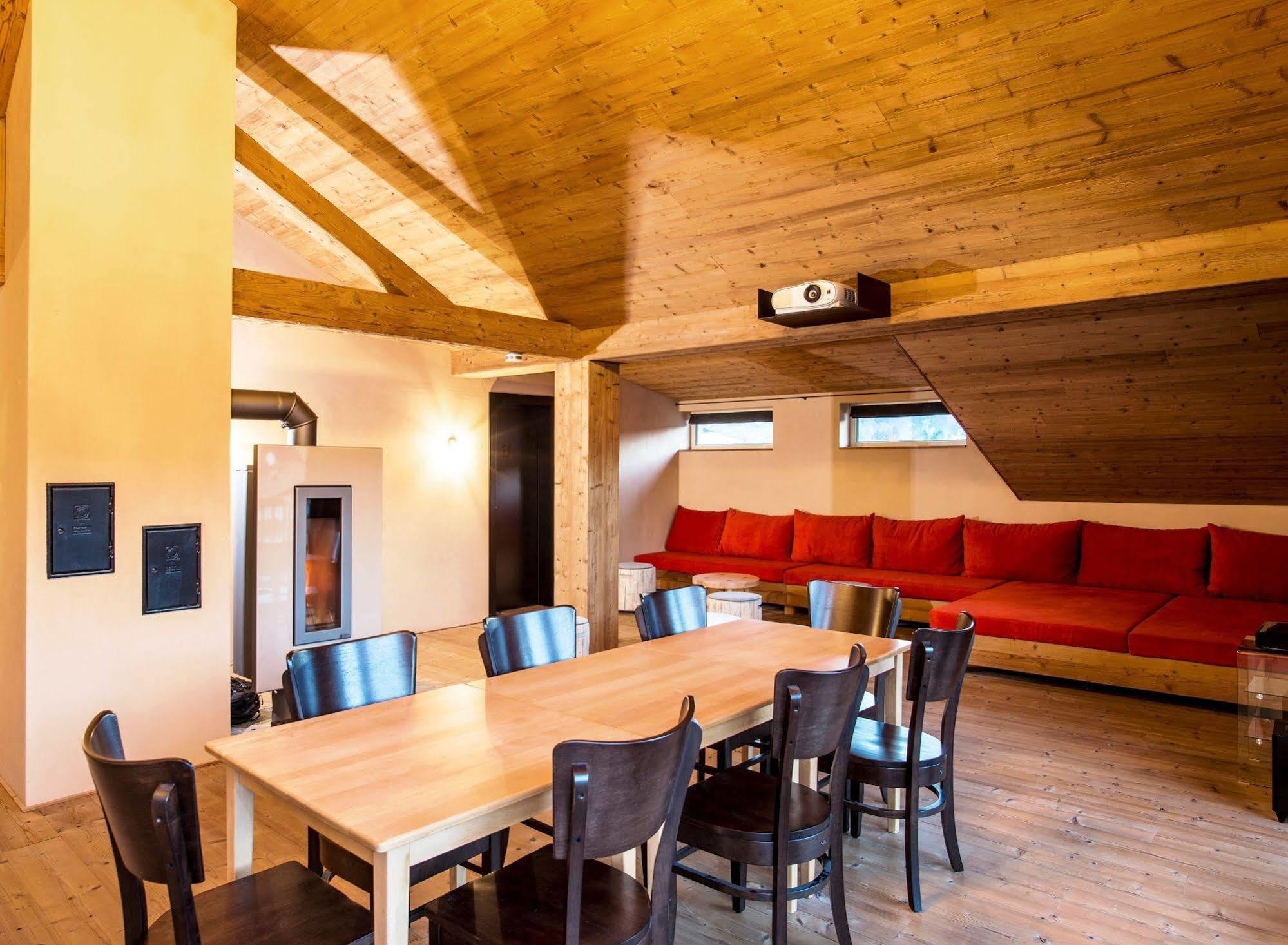 Alpen Select Lodge Kleinwalsertal リーツラーン エクステリア 写真