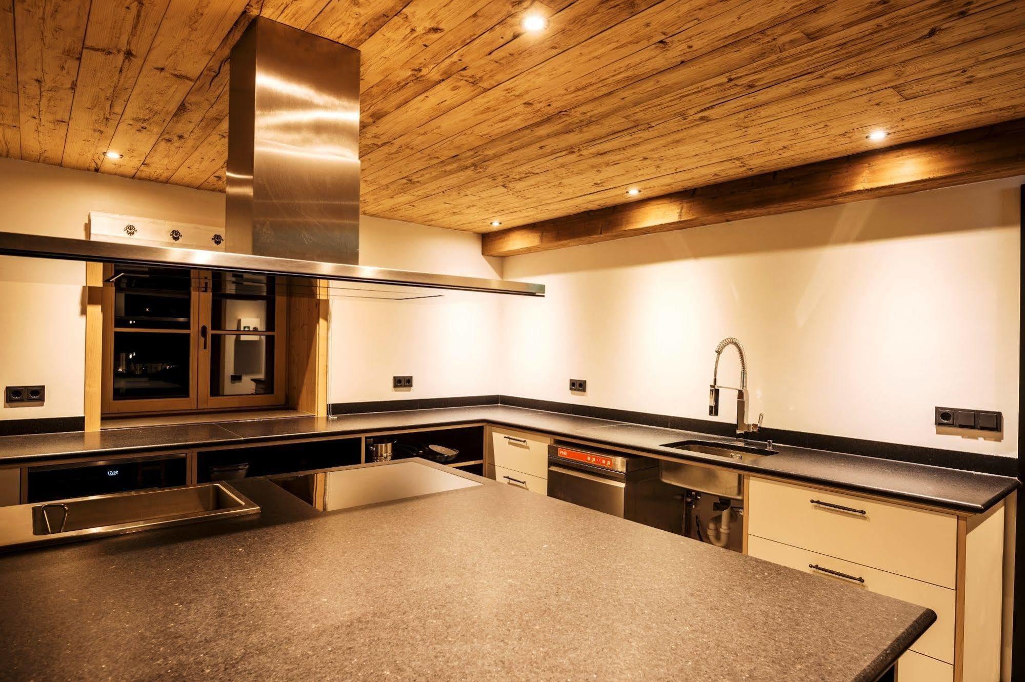 Alpen Select Lodge Kleinwalsertal リーツラーン エクステリア 写真