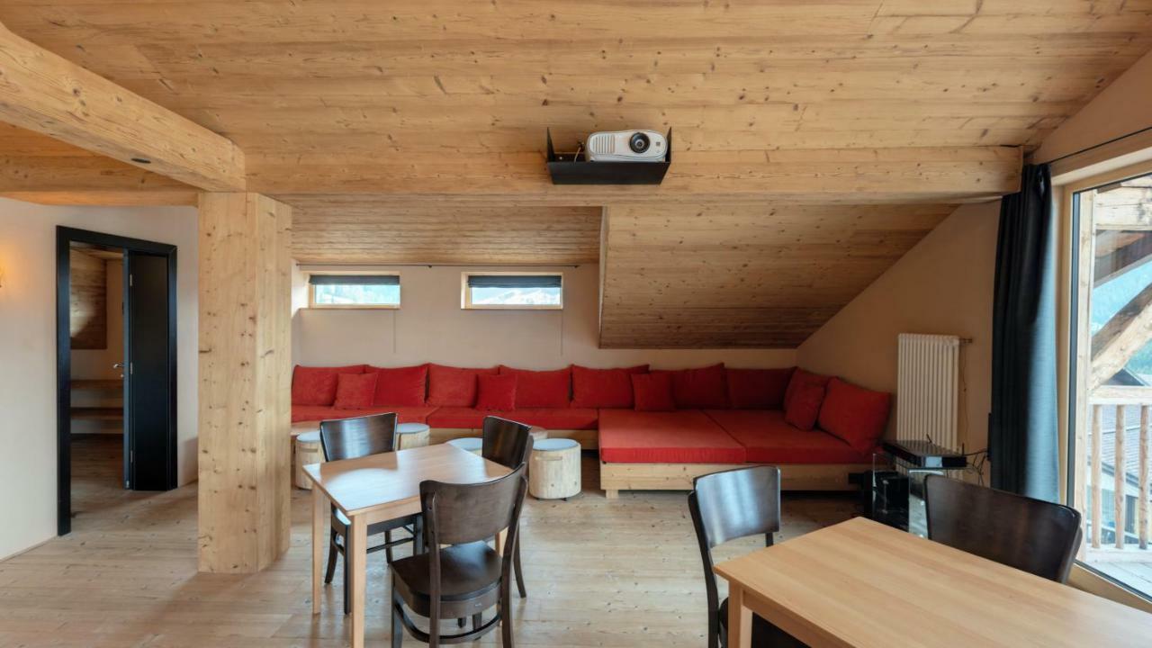 Alpen Select Lodge Kleinwalsertal リーツラーン エクステリア 写真